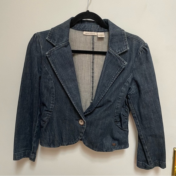 DKNY Jeans Cropped Denim Jacket Size Medium - Picture 1 of 3